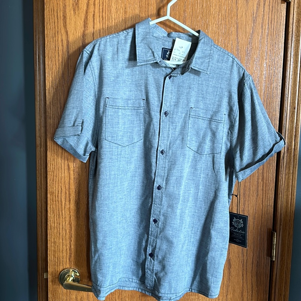 NWT Men’s Industrie Short Sleeve Shirt.
